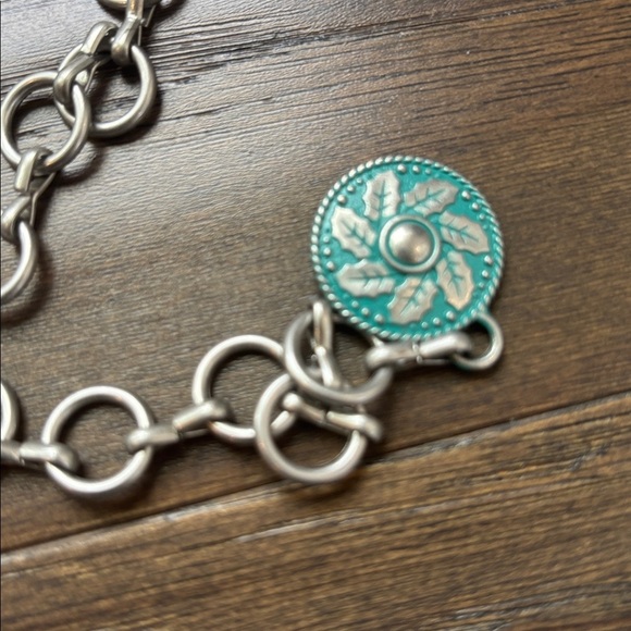 Catchfly Chain Silver tone/turquoise conchos, embossed floral - Picture 3 of 8